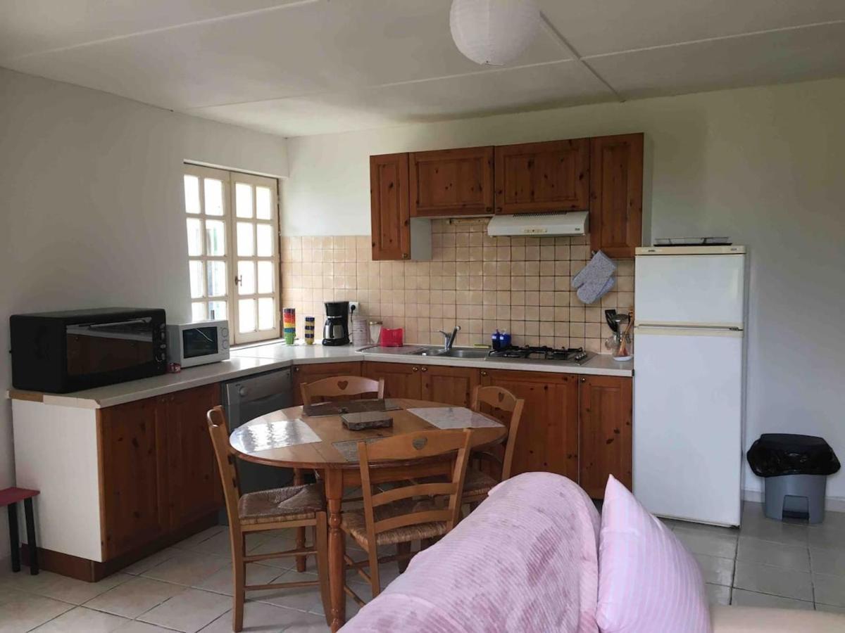 Maison Au Calme Proche Des Cures Appartement Jonzac Buitenkant foto