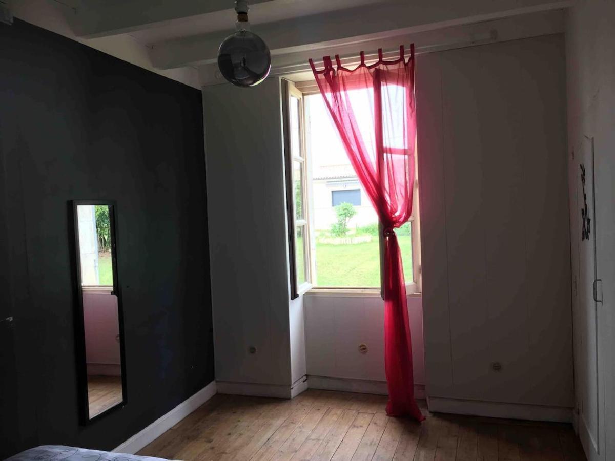 Maison Au Calme Proche Des Cures Appartement Jonzac Buitenkant foto